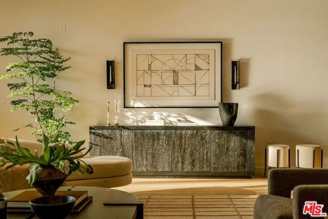 Photo of 702 N Doheny Drive #TH12, West Hollywood, CA 90069 (MLS # 26740087)