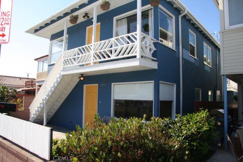Photo of 1411 W Bay Avenue, Newport Beach, CA 92661 (MLS # OC26085929)
