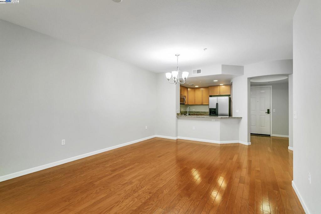 MILPITAS - Residential