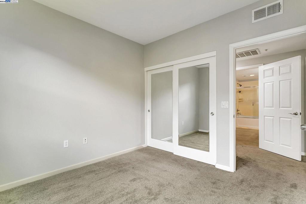 MILPITAS - Residential