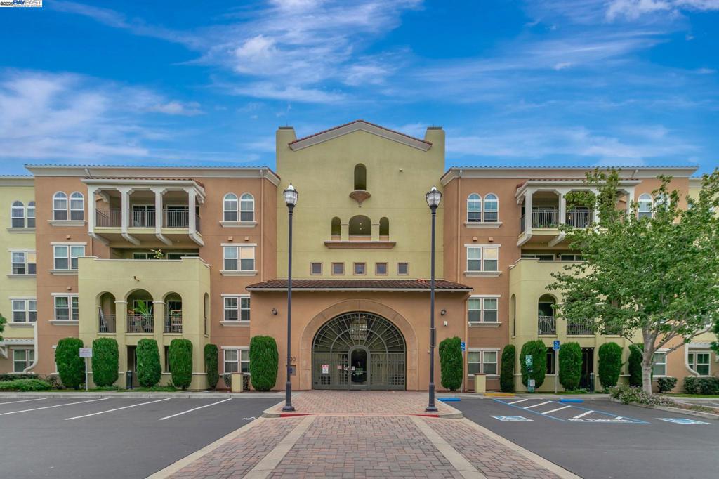 MILPITAS - Residential