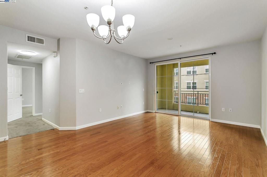 MILPITAS - Residential