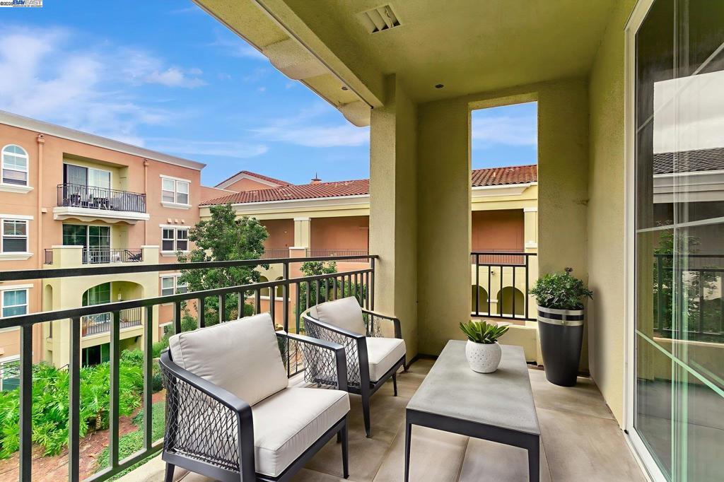 MILPITAS - Residential
