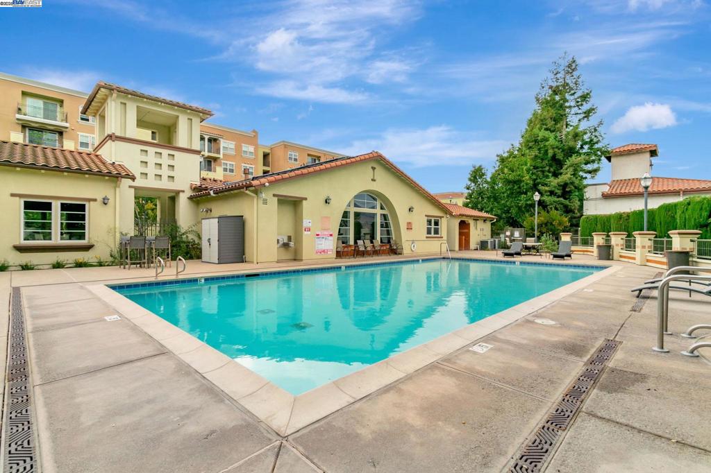 MILPITAS - Residential