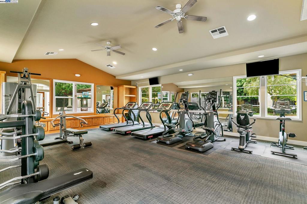MILPITAS - Residential