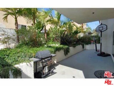 Tiny photo for 10633 Eastborne Avenue, Los Angeles, CA 90024 (MLS # 26659783)