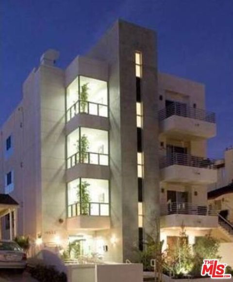 Tiny photo for 10633 Eastborne Avenue, Los Angeles, CA 90024 (MLS # 26659783)