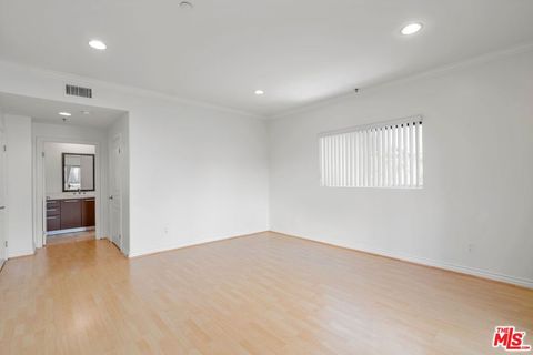 Tiny photo for 10633 Eastborne Avenue, Los Angeles, CA 90024 (MLS # 26659783)