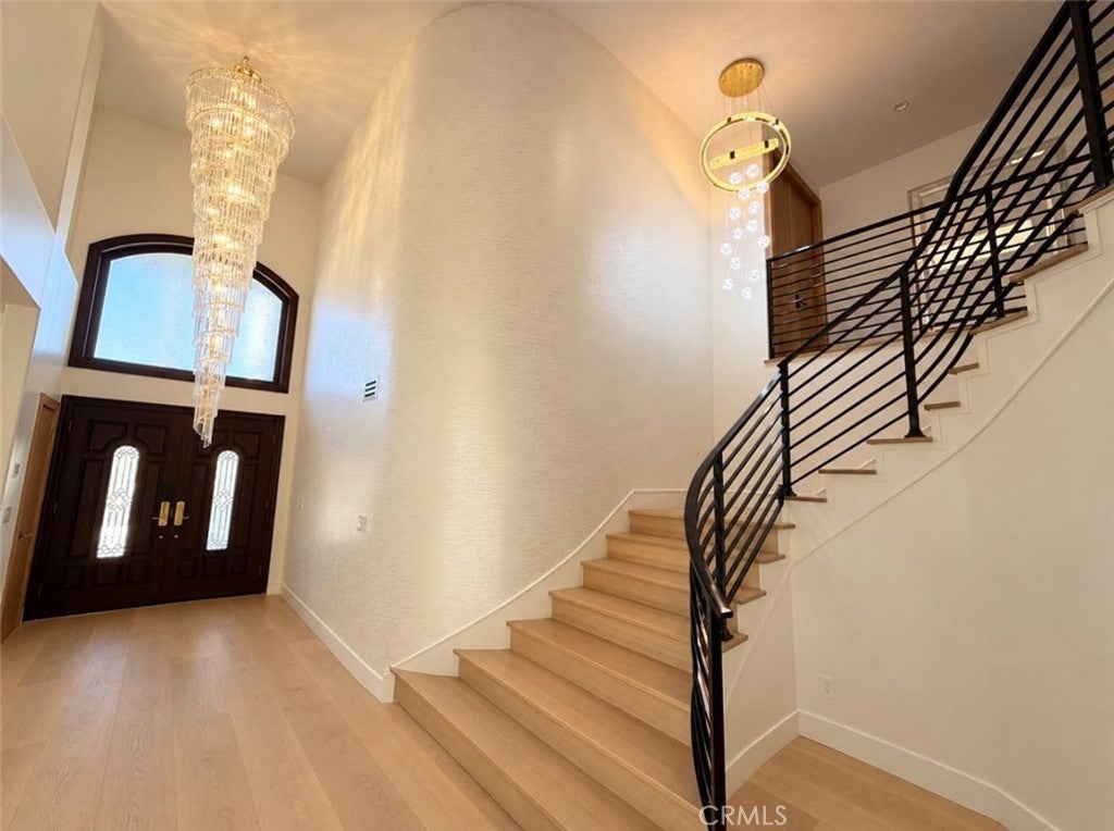 6592 Silverspur Lane