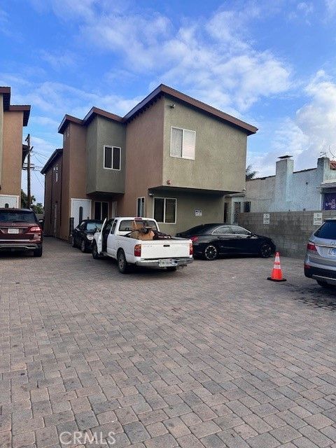 1737 W 37th Street Los Angeles CA 90018