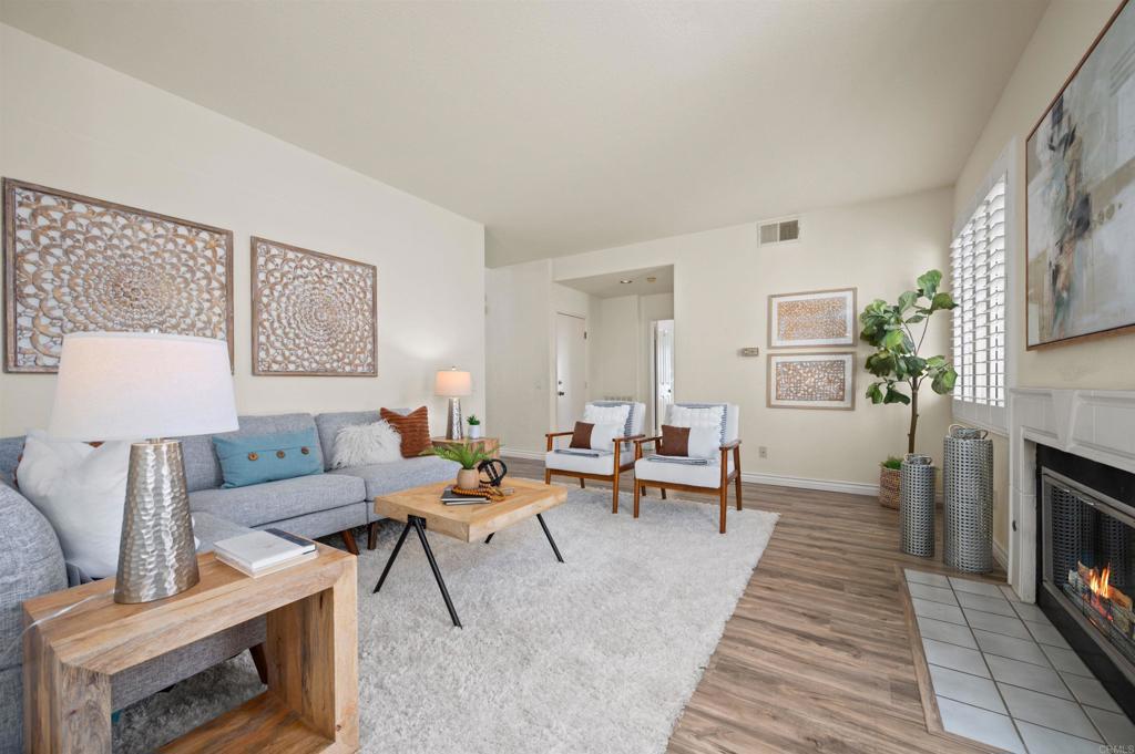 1137 Avenida Sobrina