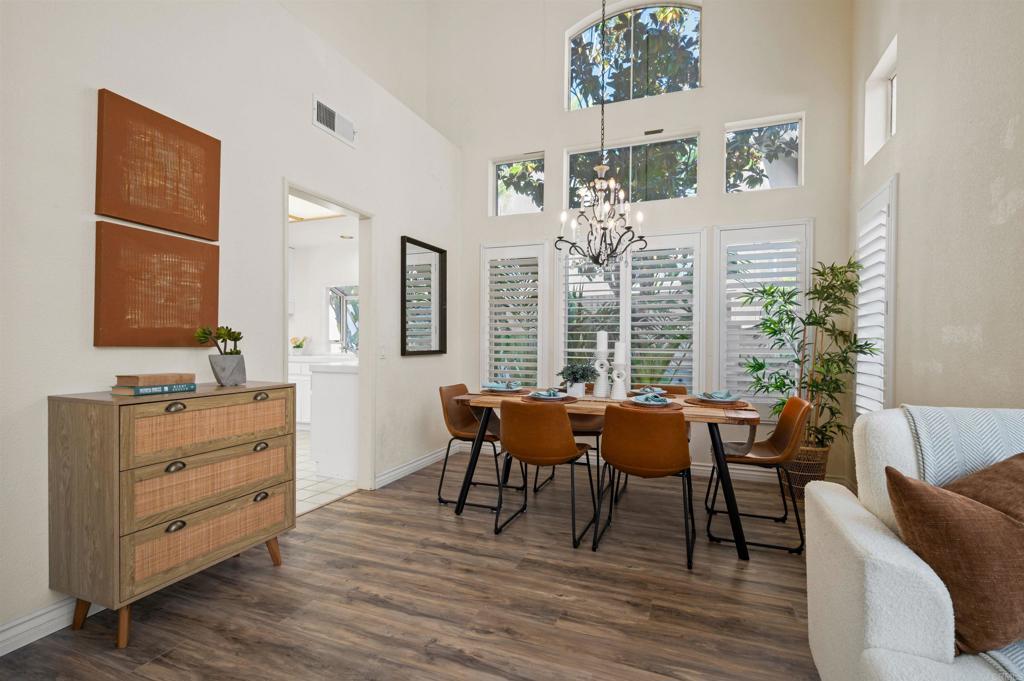 1137 Avenida Sobrina