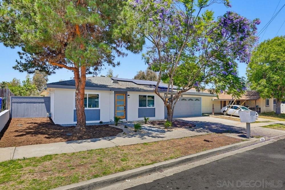 569 Gold Dr