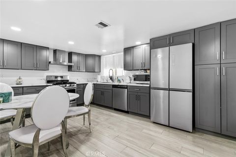 Photo of 8801 Cedros Avenue #7, Panorama City, CA 91402 (MLS # GD25136151)