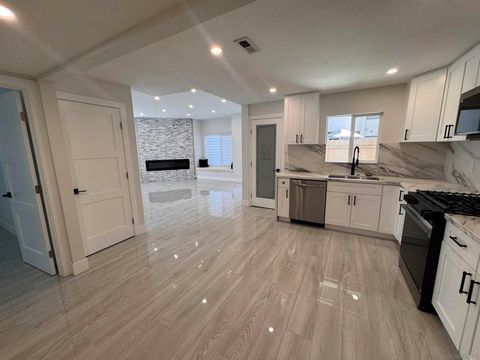 Photo of 1526 Granite Hills DR #B, El Cajon, CA 92019 (MLS # 260012321SD)