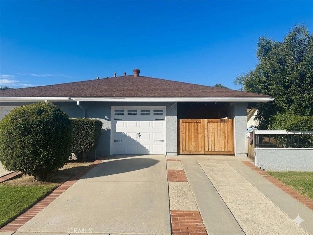 Photo of 915 Vallejo Avenue, Simi Valley, CA 93065 (MLS # SR26062701)