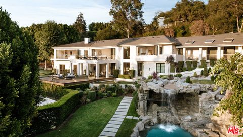 9694 Oak Pass Road Beverly Hills CA 90210
