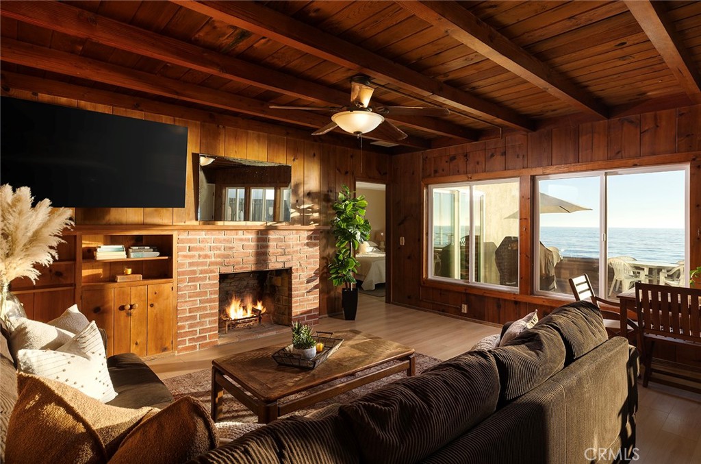 Beach Road Custom (BR) - Residential