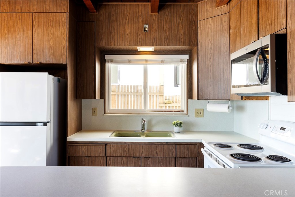 Beach Road Custom (BR) - Residential