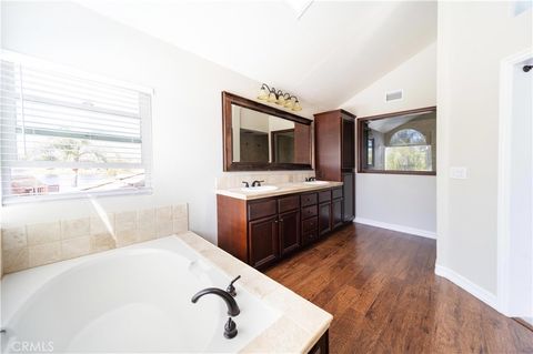 Tiny photo for 30499 Covecrest CIR, Menifee, CA 92584 (MLS # SW26122854)
