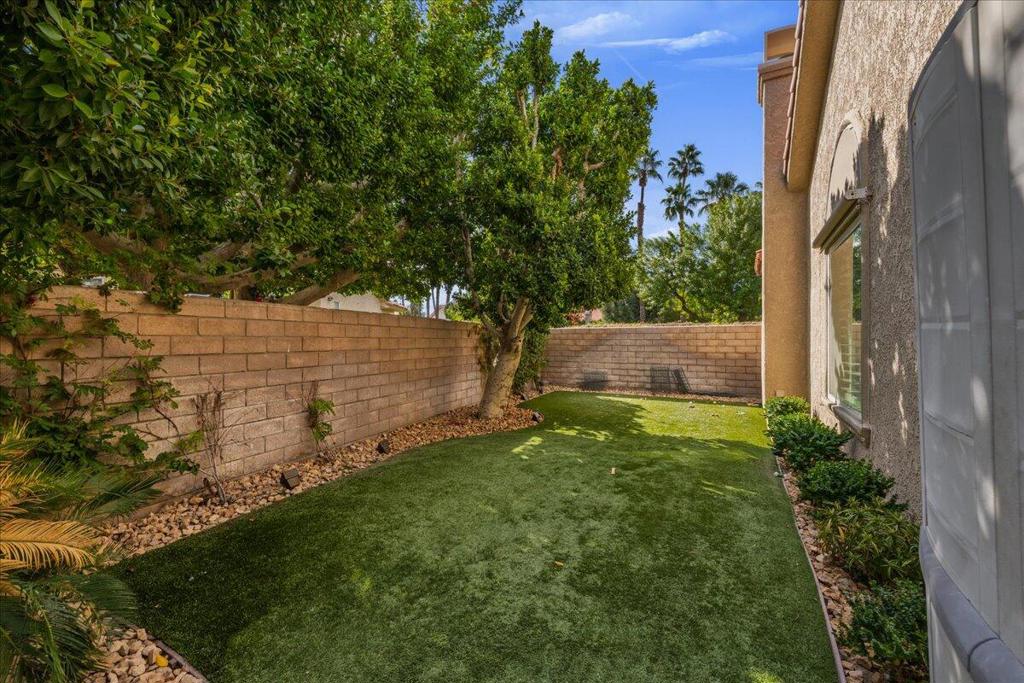 Desert Falls The Lin - Residential