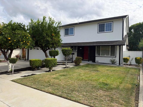 Photo of 5998 Shawcroft Drive, San Jose, CA 95123 (MLS # ML82066186)