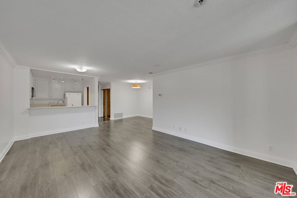 Photo of 121 S Hope Street #429, Los Angeles, CA 90012 (MLS # 25576723)