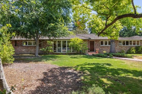 4061 Manzana Lane Palo Alto CA 94306