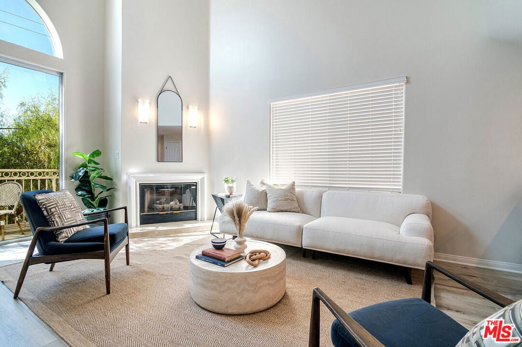 1211 S Shenandoah Street 304