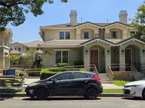Photo of 88 N Roosevelt AVE, Pasadena, CA 91107 (MLS # WS26101886)