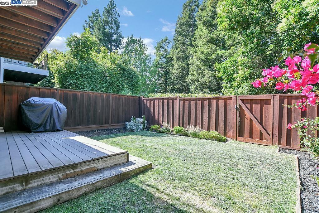 MISSION PINES - Residential