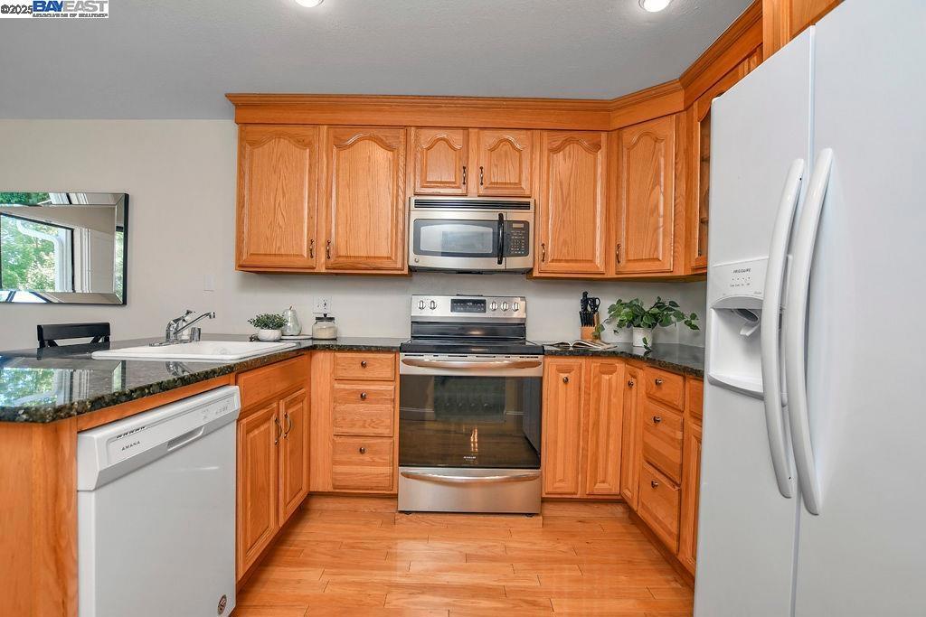 MISSION PINES - Residential