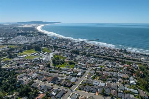 Tiny photo for 435 Ocean View Avenue, Pismo Beach, CA 93449 (MLS # PI26081698)