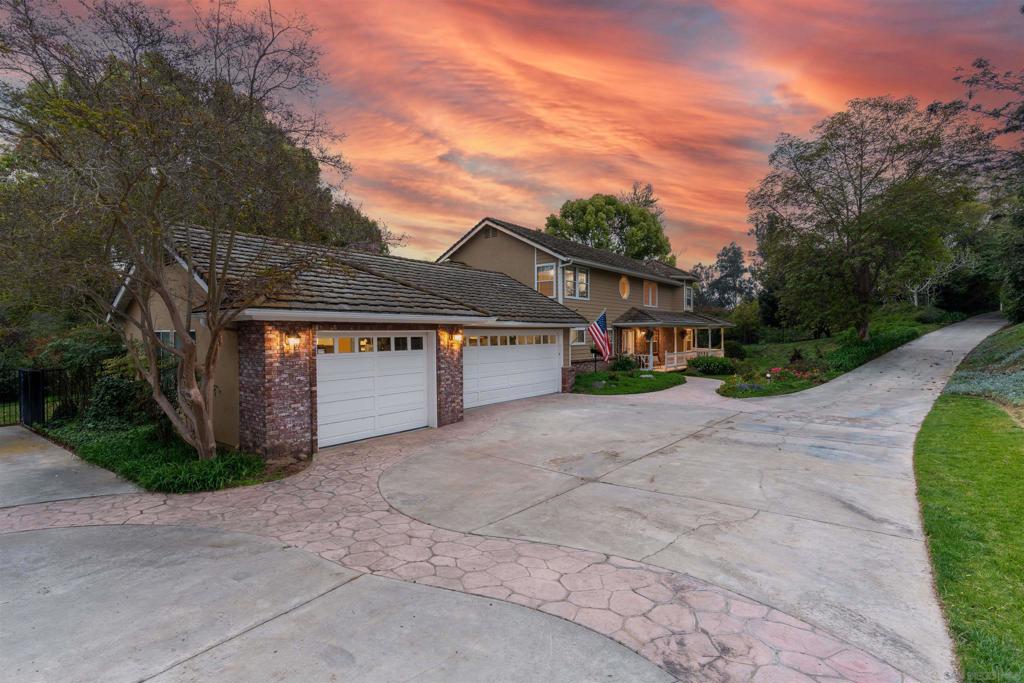 2891 Los Alisos Dr