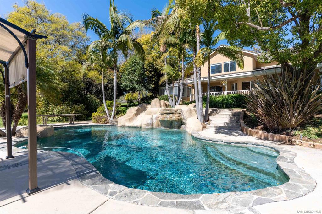 2891 Los Alisos Dr