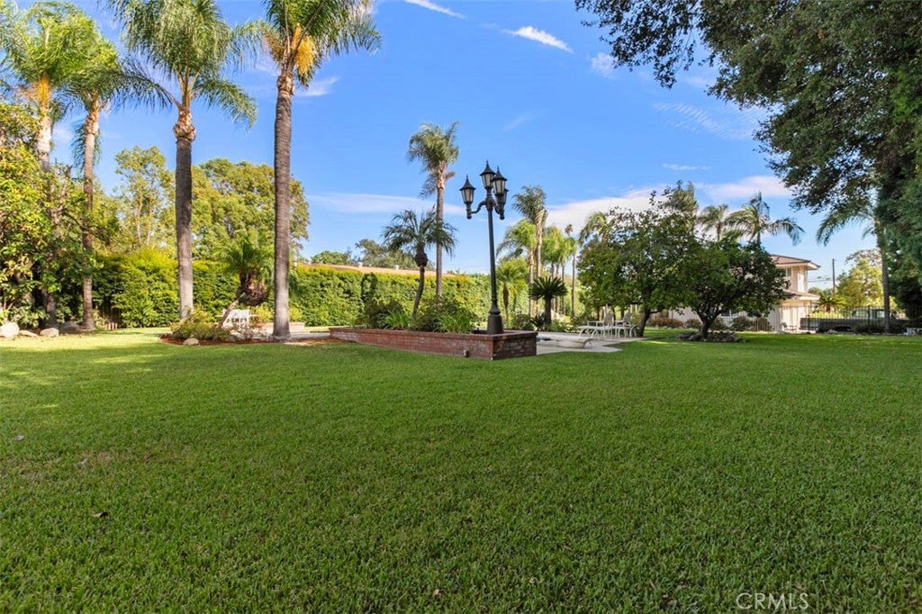 1145 E Sierra Madre Avenue