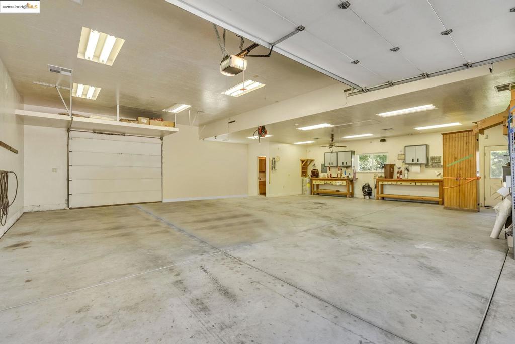 11081 BRENTWOOD BLVD.