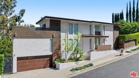 Photo of 2340 Jupiter Drive, Los Angeles, CA 90046 (MLS # 26671675)