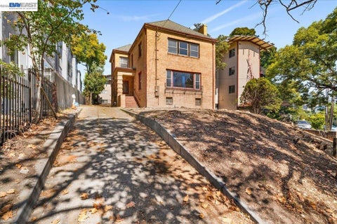 Photo of 473 Crescent St ST, Oakland, CA 94610 (MLS # 41151098)