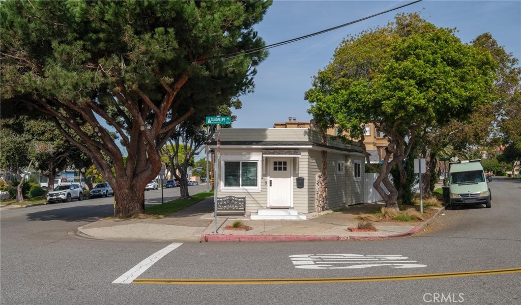 318 S Francisca Avenue