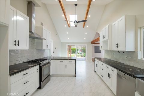 7447 Enfield Reseda CA 91335