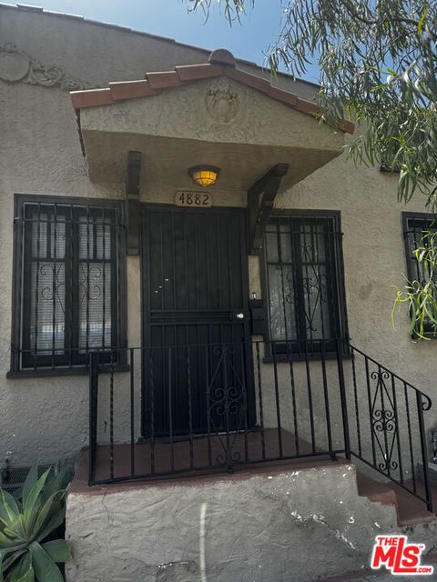 Photo of 4880 Lexington Avenue #4882, Los Angeles, CA 90029 (MLS # 26758623)