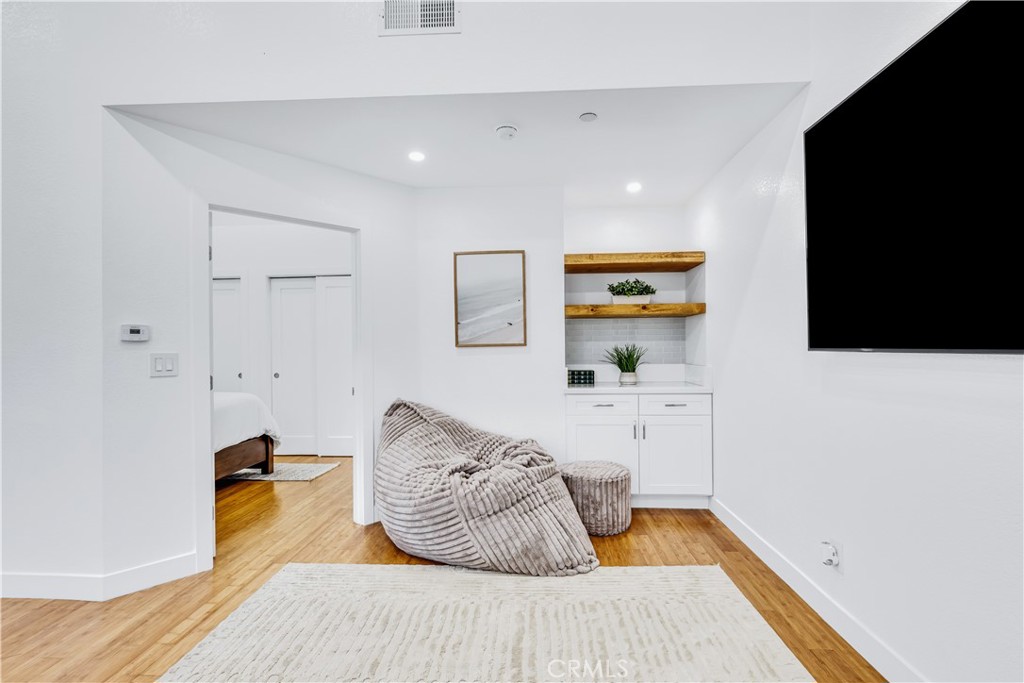 Vista Pacifica (VP) - Residential