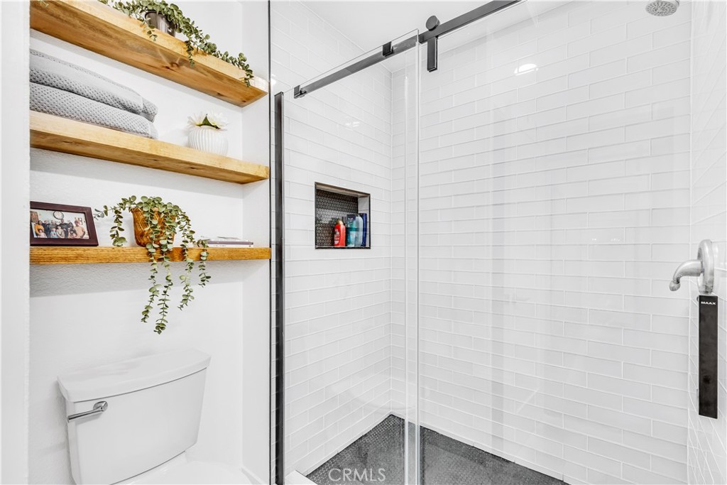 Vista Pacifica (VP) - Residential