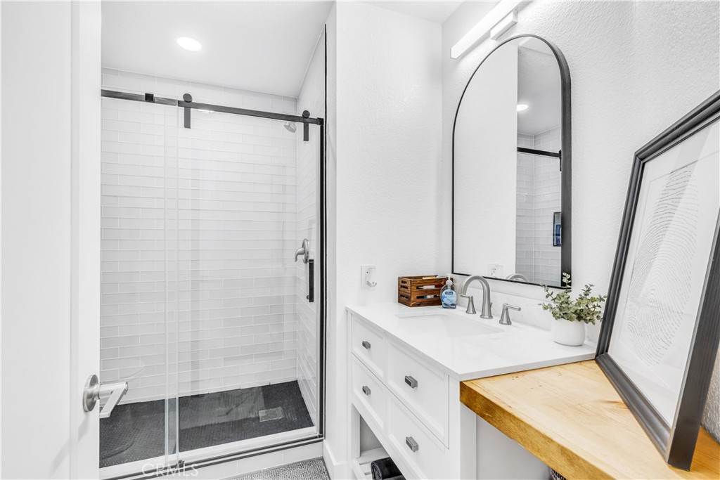 Vista Pacifica (VP) - Residential