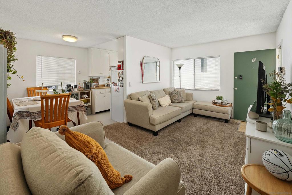 277 Evergreen