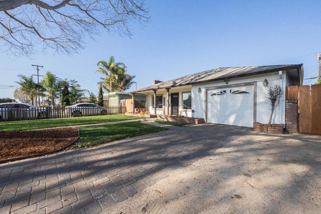 323 Chaparral Street