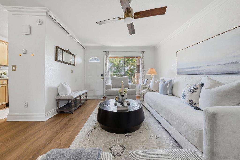 4775 Seminole Drive 201