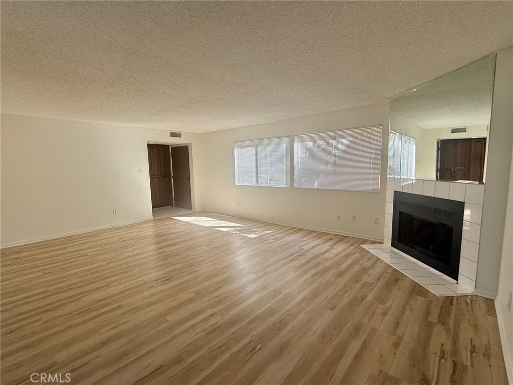 605 Redondo Avenue 206