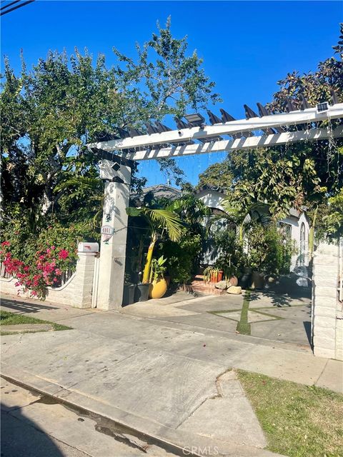 4061 W 101st Inglewood CA 90304